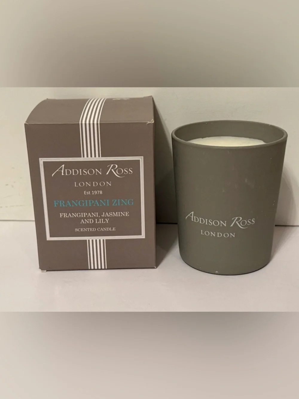 ADDISON ROSS NEW CANDLE IN BOX NIB FRANGIPANI ZING HANDMADE ENGLAND NWT HOME